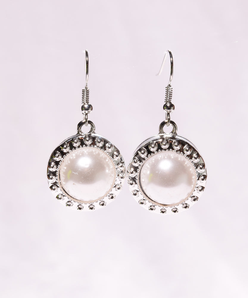Snap Earring with pearl snap button