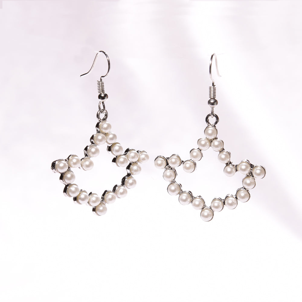 Ivy pearl earring